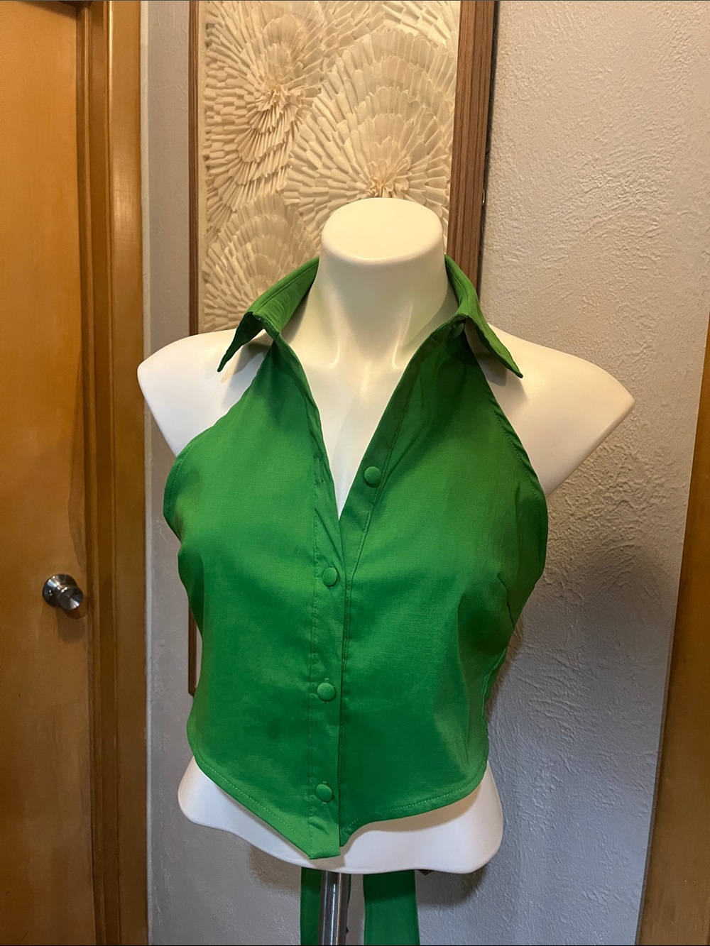 Fashion Nova Emerald Green Halter Collar Crop Top
